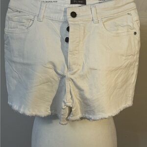 DL1961 White Frayed Hem Button-Fly Denim Shorts size 28
